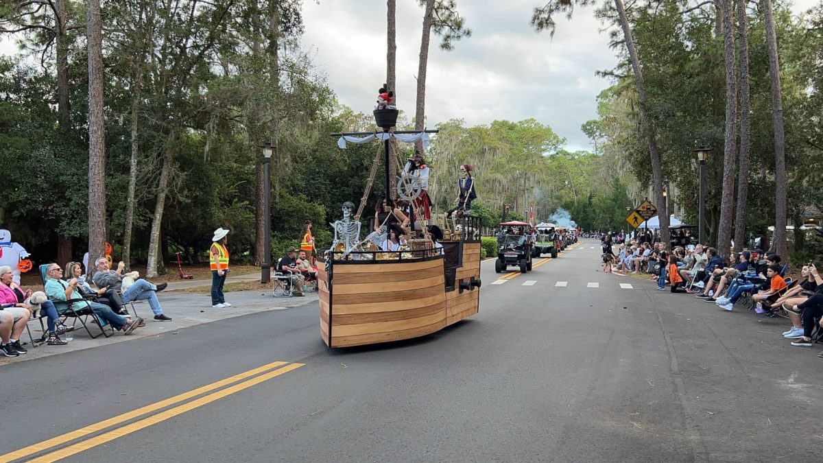 fort-wilderness-golf-cart-parade-28-9947320