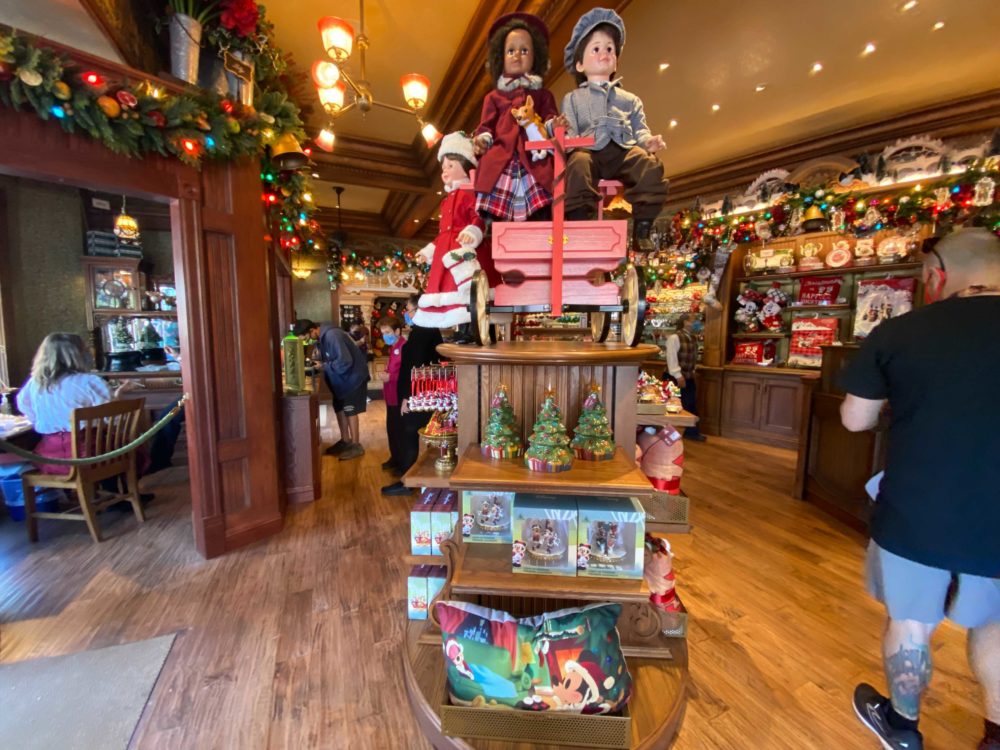 plaza-point-holiday-shoppe-14-7260819