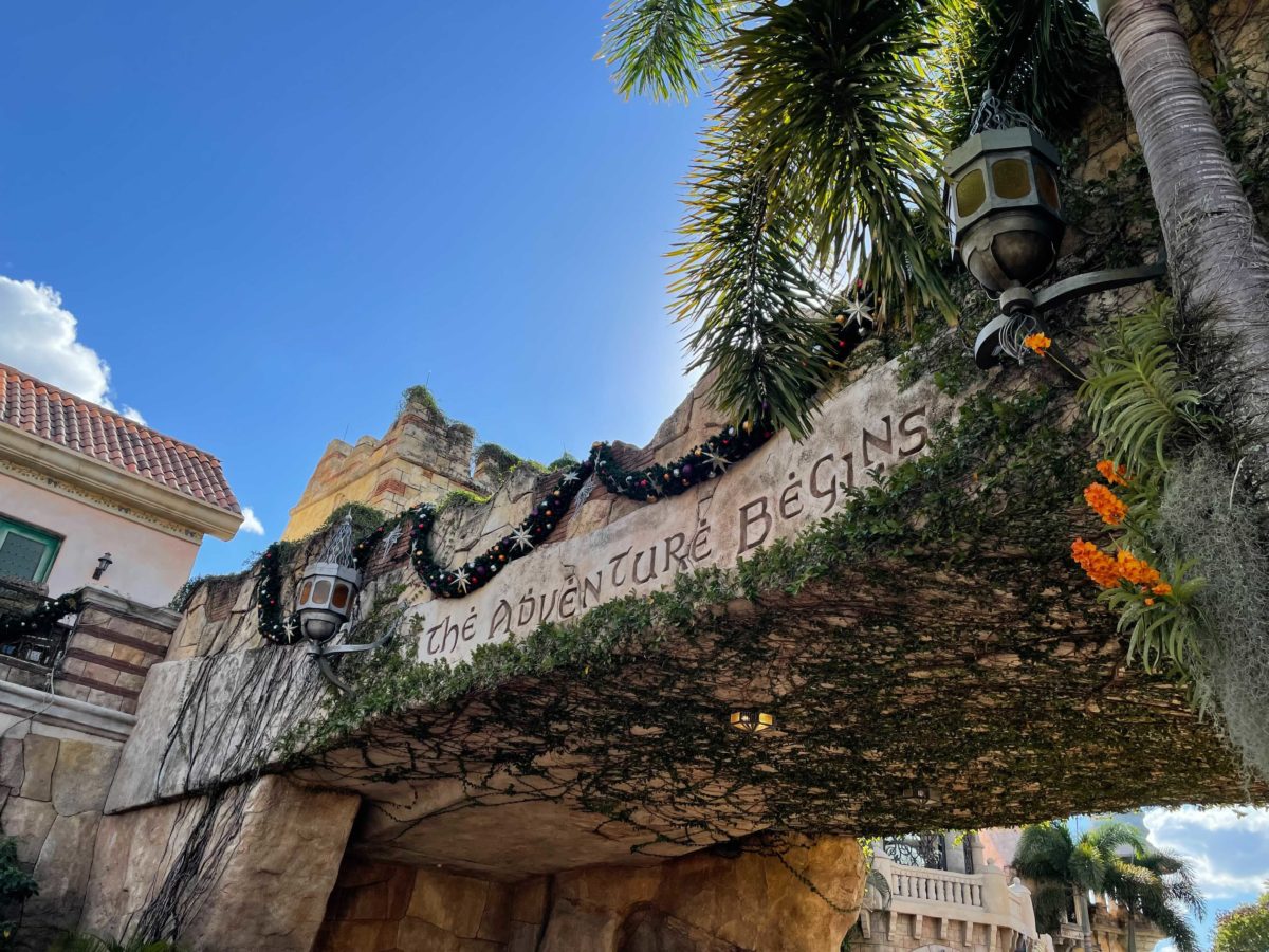 port-of-entry-christmas-decorations-19-6435952