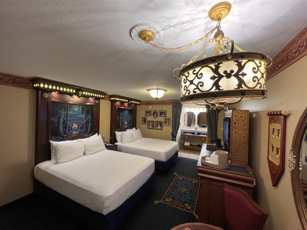 princess-themed-royal-room-tour095-3217168