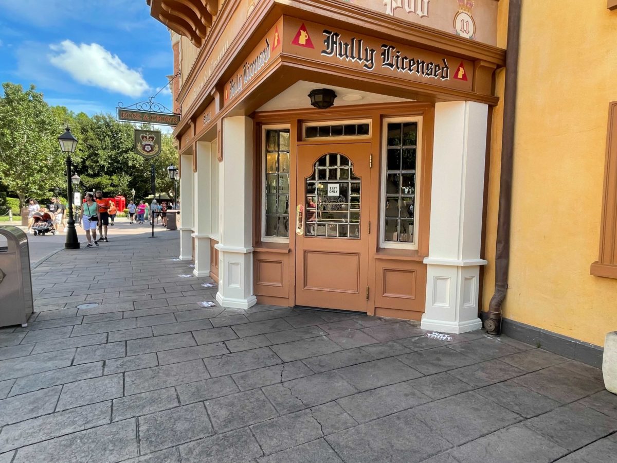 rose-and-crown-repaint-3-8252642