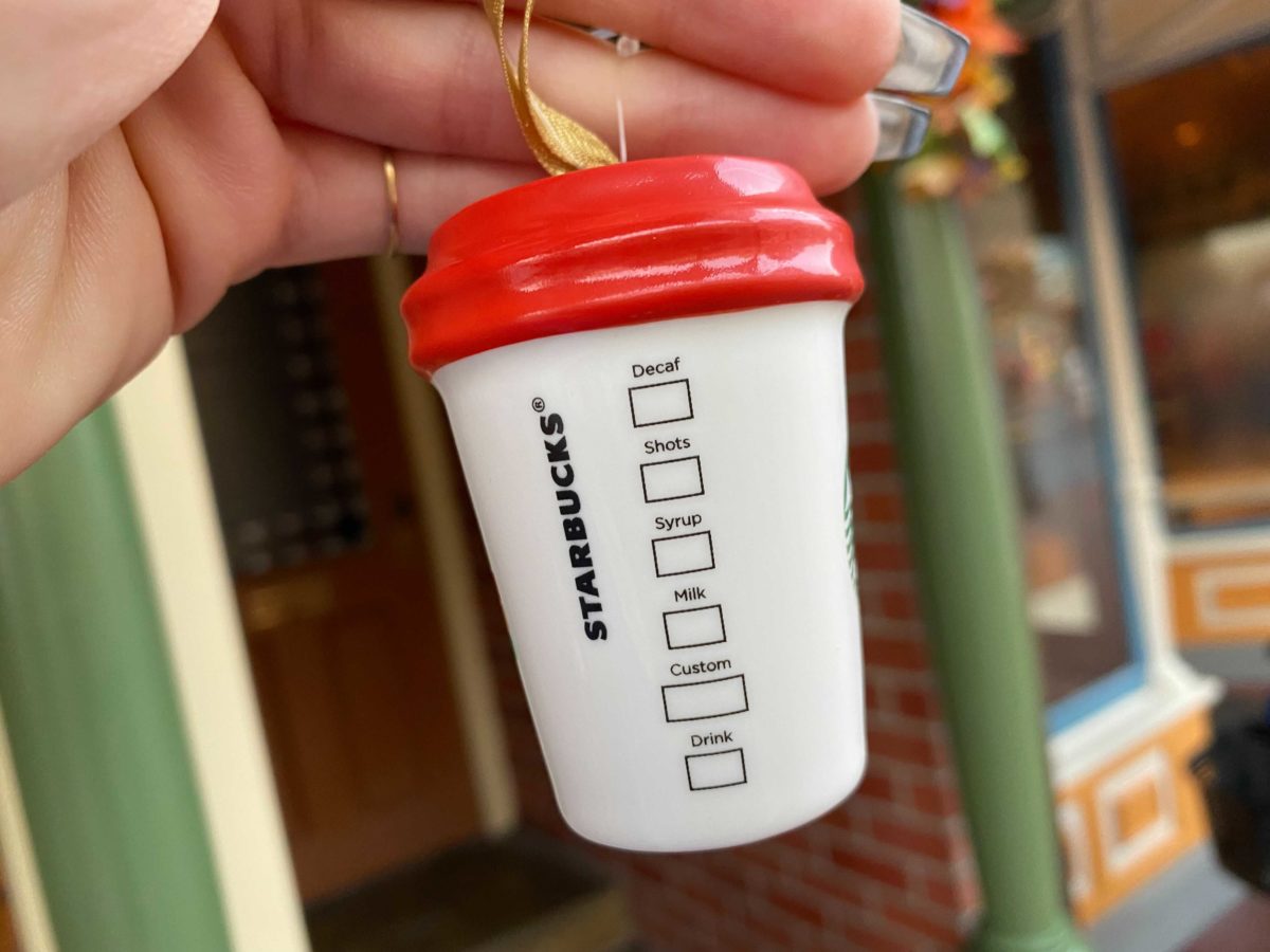 starbucks-holiday-ornament-1-7542542