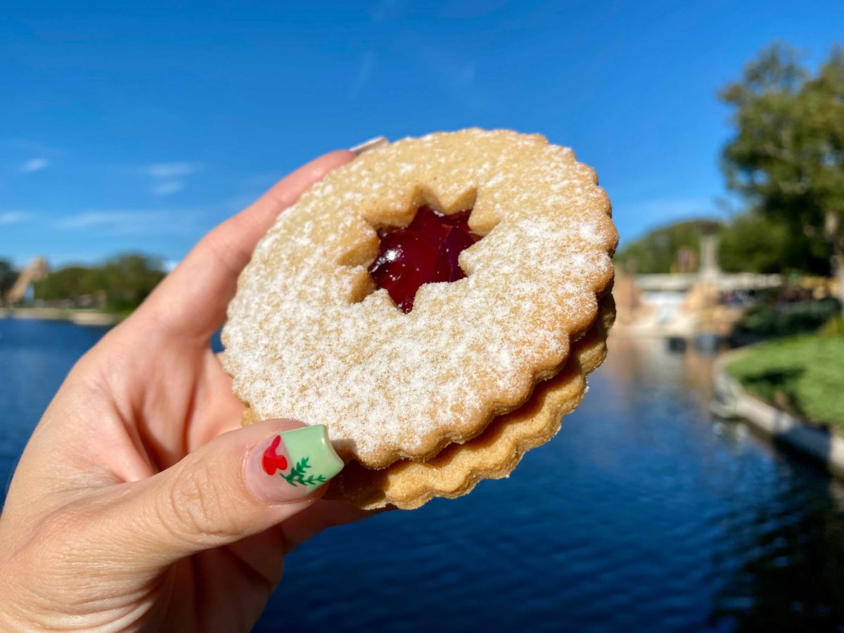 2021-festival-of-the-holidays-linzer-cookie-6-5336445