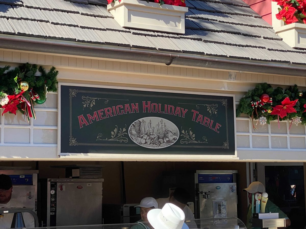 american-holiday-table-booth-1-4506784