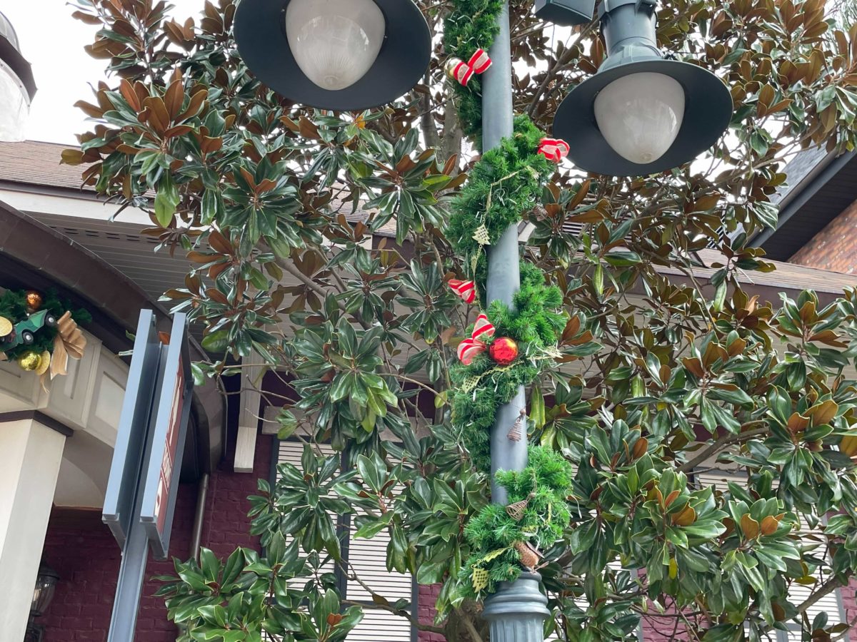 disney-springs-holiday-decorations-49-8650622