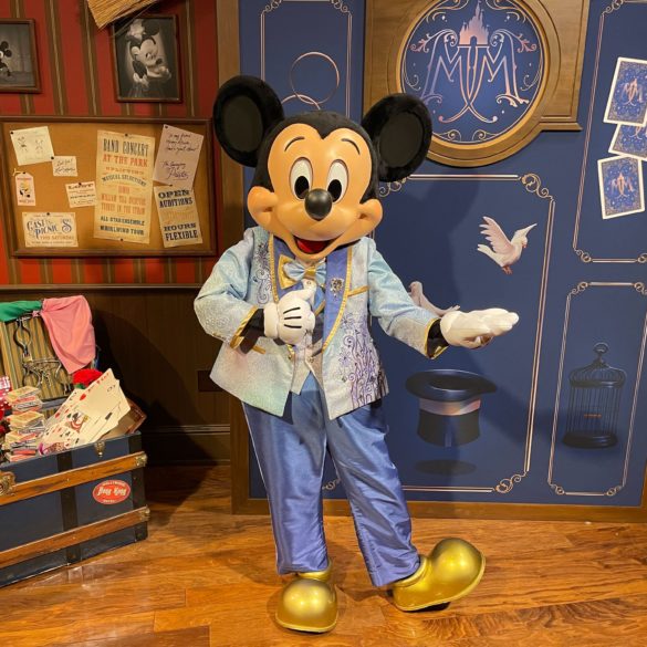 mickey-meet-town-square-theater-5859761