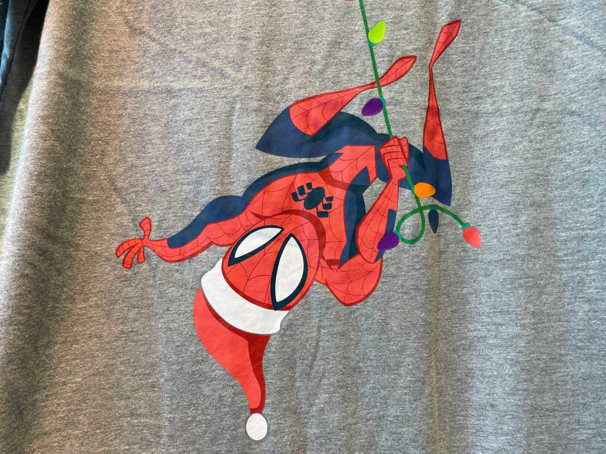 wdw-marvel-holiday-spider-man-tshirt-3-8215851