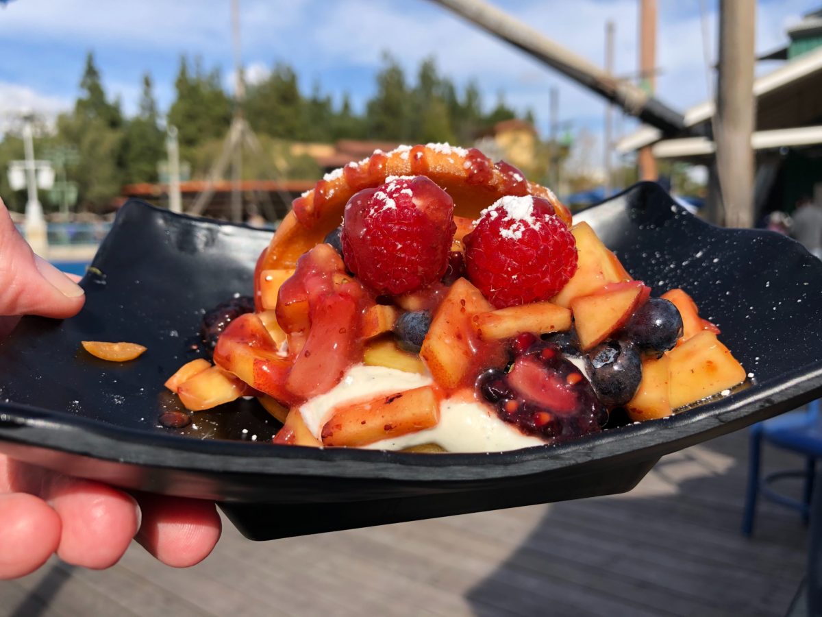 dessert-bao-bun-lucky-fortune-cookery-disney-california-adventure-lunar-new-year-2020-11