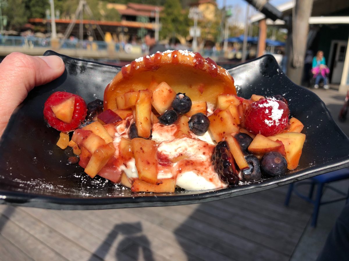 dessert-bao-bun-lucky-fortune-cookery-disney-california-adventure-lunar-new-year-2020-12