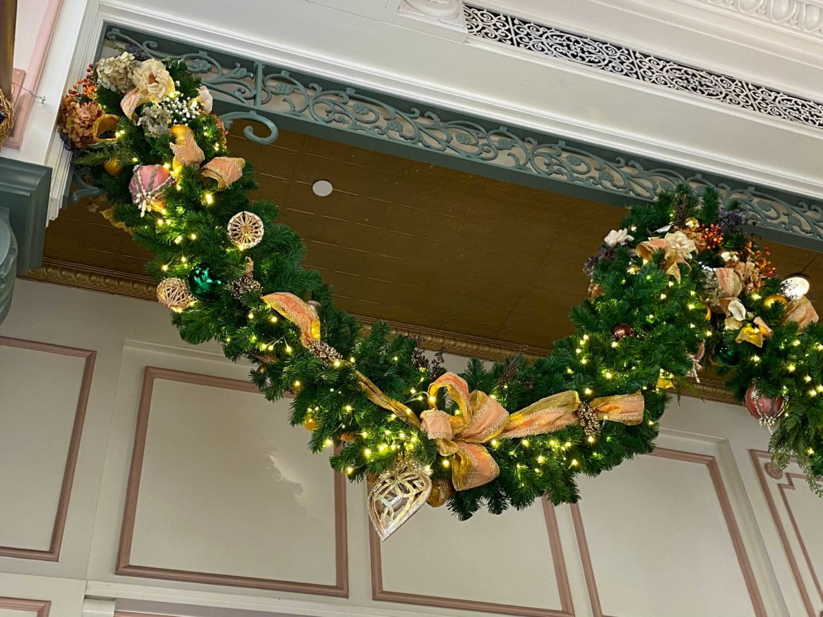 emporium-christmas-decorations-62-2053252