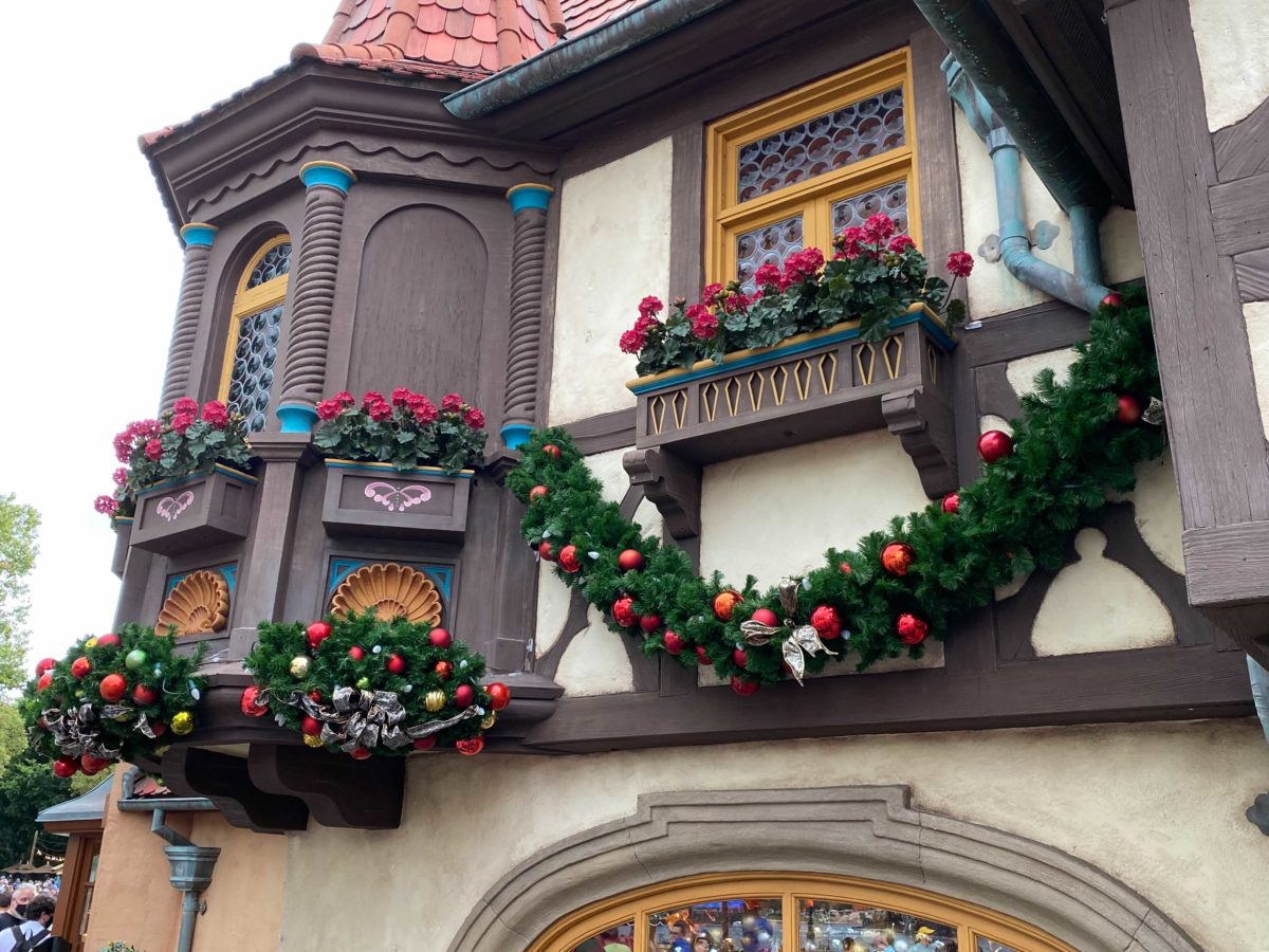 epcot-christmas-decorations-c-20-1148406