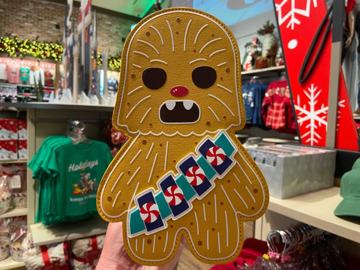 gingerbread-cookie-chewbacca-loungefly-bag-dl-1