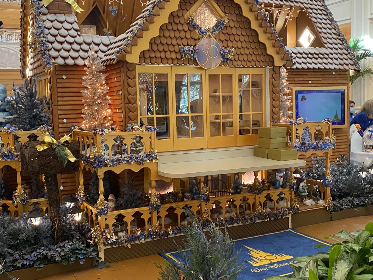 grand-floridian-gingerbread-house-2021-15-1016765