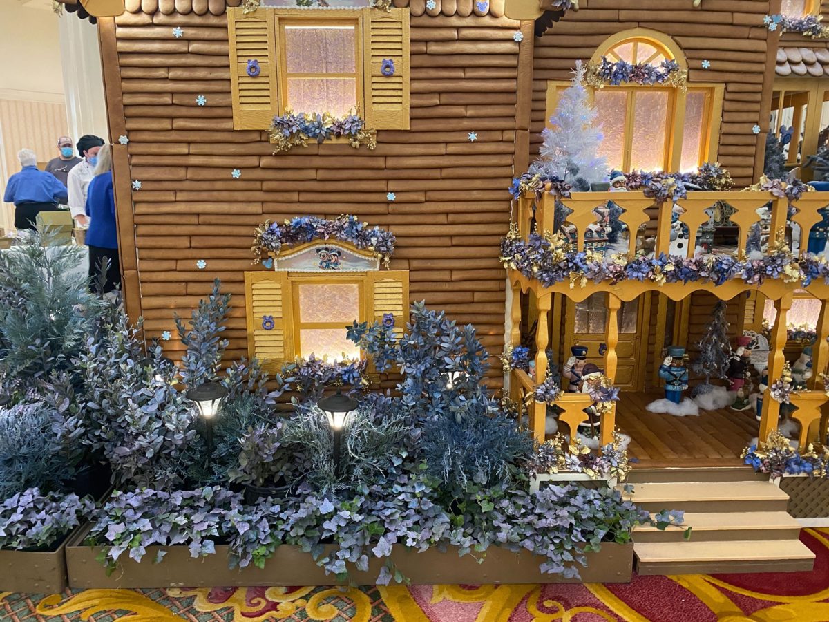 grand-floridian-gingerbread-house-2021-2-7476796