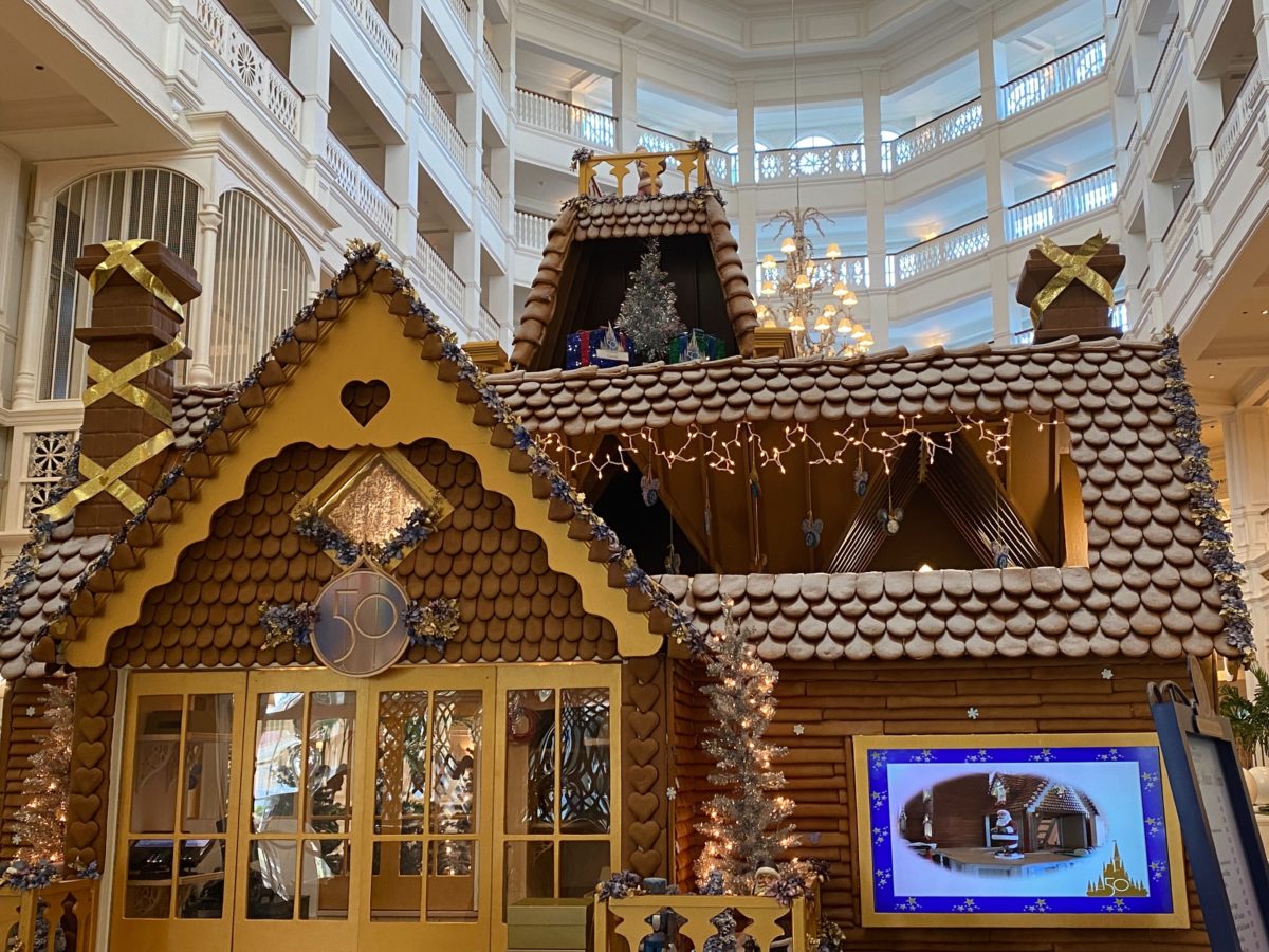 grand-floridian-gingerbread-house-2021-20-4230588