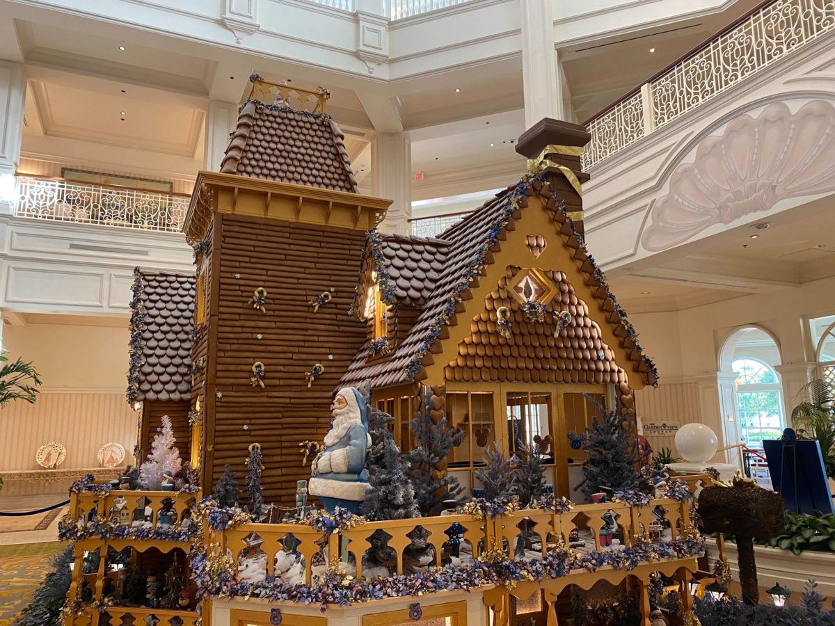 grand-floridian-gingerbread-house-2021-8-3562872