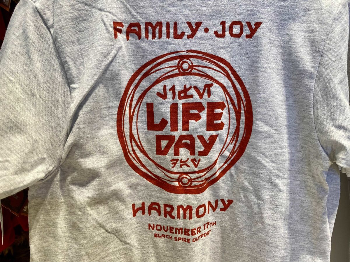 life-day-youth-t-shirt-4