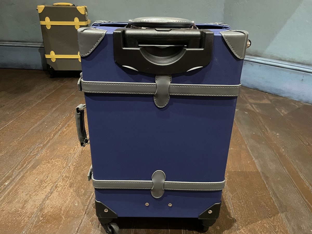 ravenclaw-suitcase-4