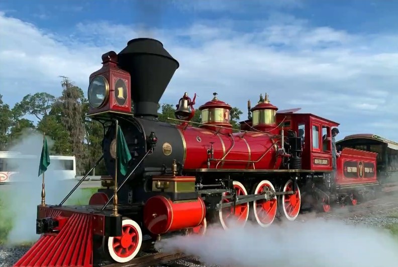 refurbished-wdw-railroad-engine-1-4175732