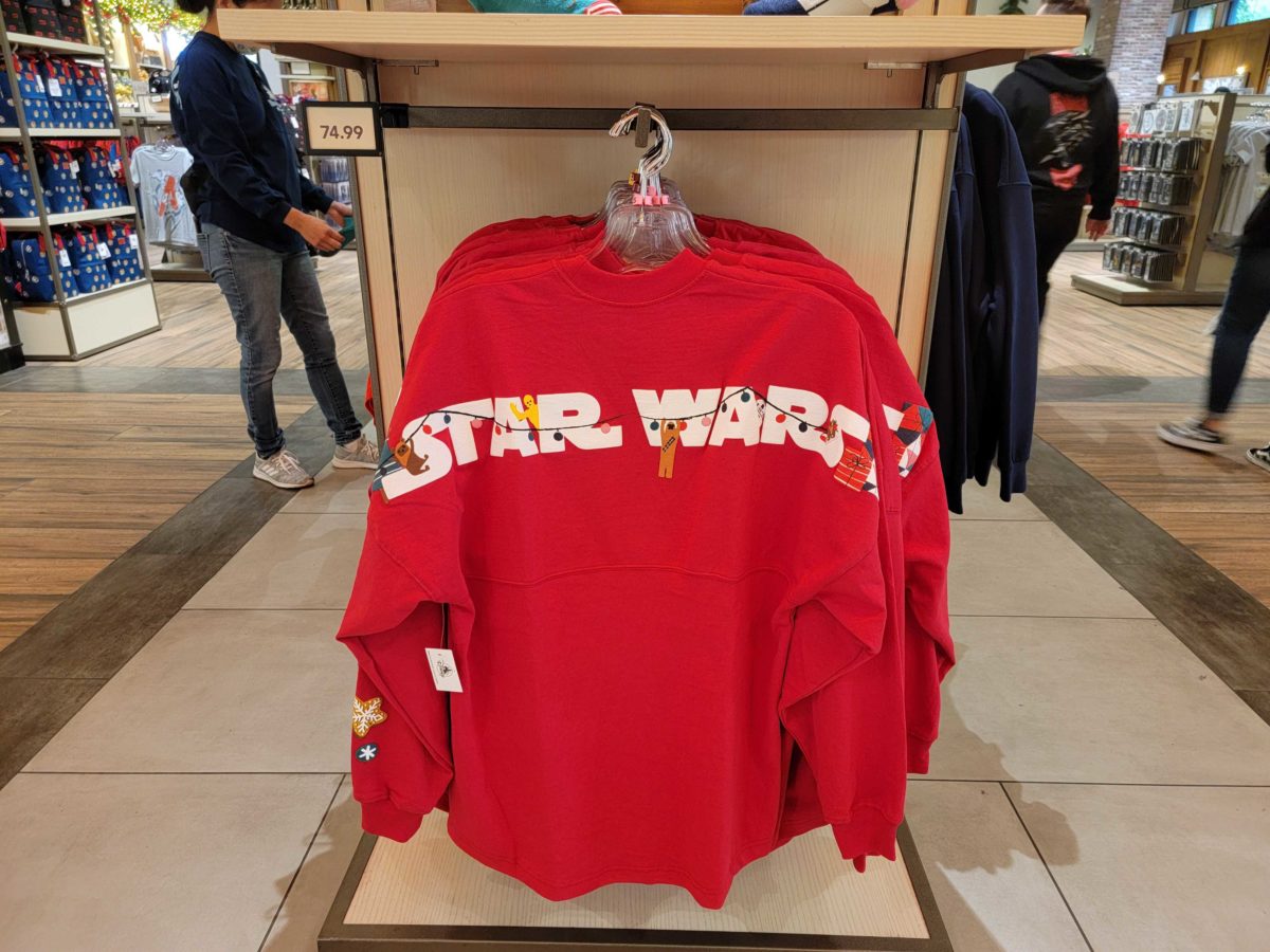 star-wars-holiday-merch-091729-4973217