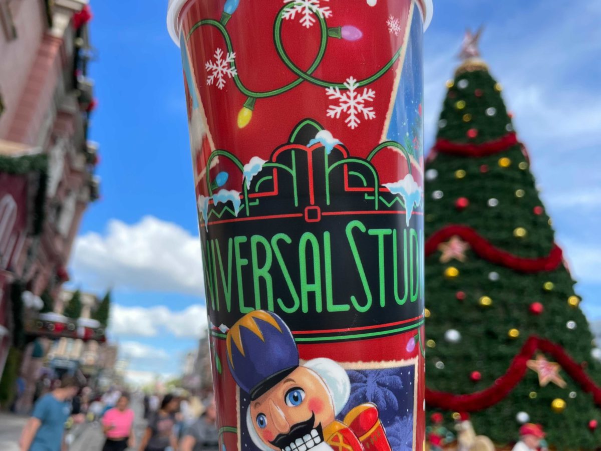 PHOTOS New Holiday Freestyle Cup Available at Universal Studios
