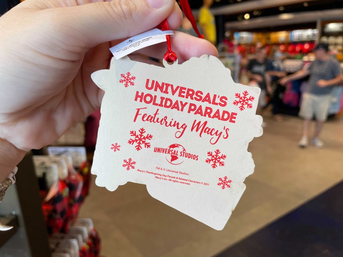 PHOTOS New Holiday Apparel, Ornament, and UDesigns at Universal