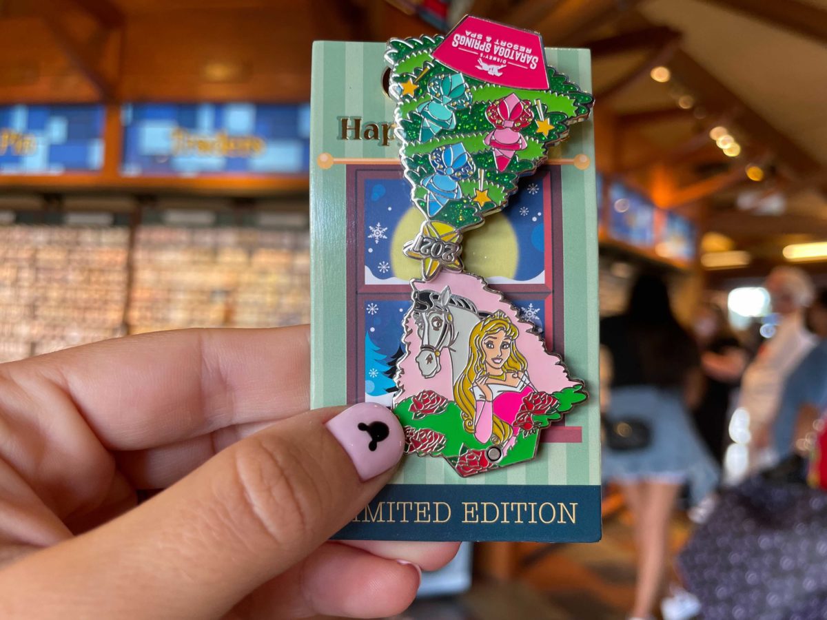wdw-holiday-pins-27-9045257