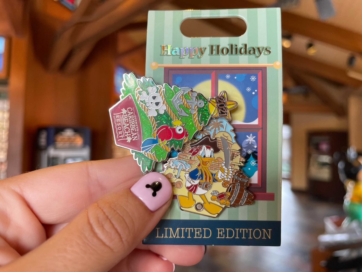 wdw-holiday-pins-36-4003353