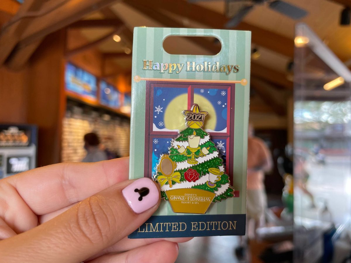wdw-holiday-pins-39-1438780