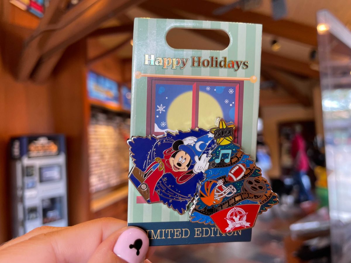 wdw-holiday-pins-48-2037958