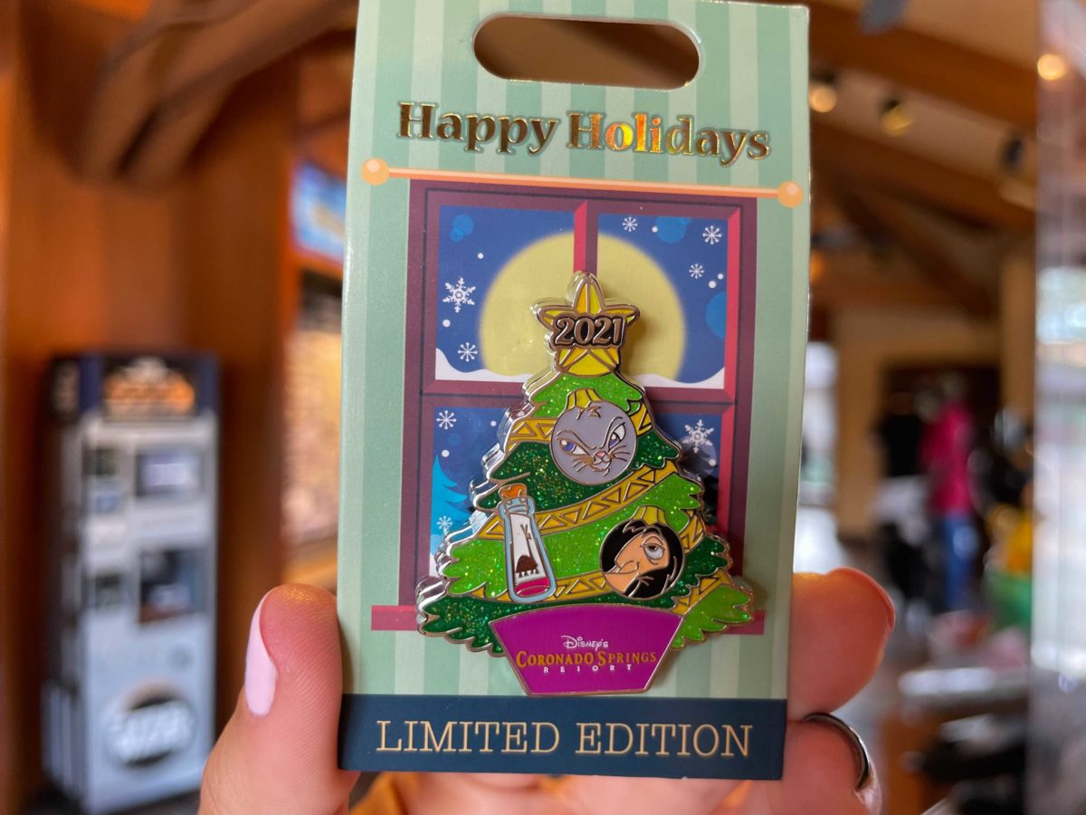 wdw-holiday-pins-49-8521055