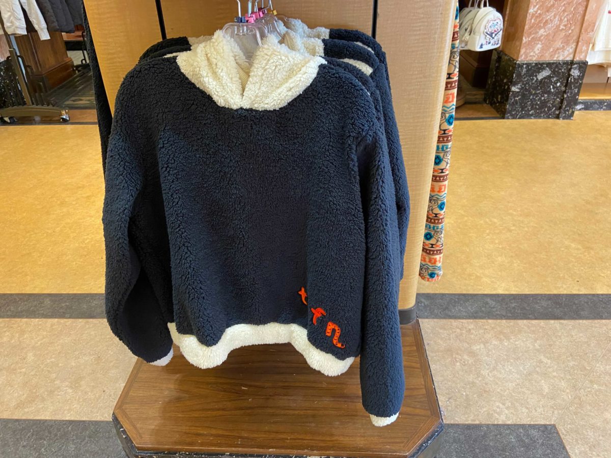 disneylandfuzzywinterapparel_9