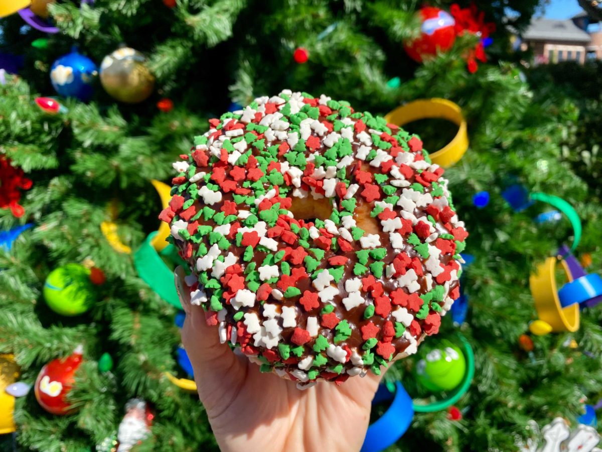 everglazed-holiday-donuts-1-6574955