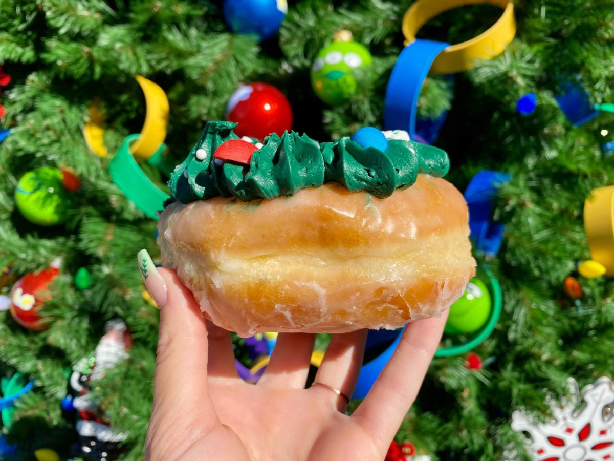 everglazed-holiday-donuts-36-7808722