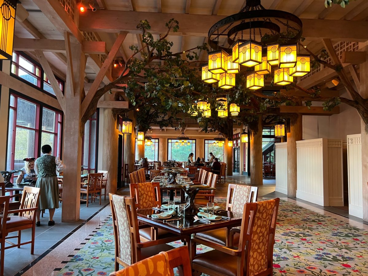storybook-dining-artists-point-wilderness-lodge-7-8340447