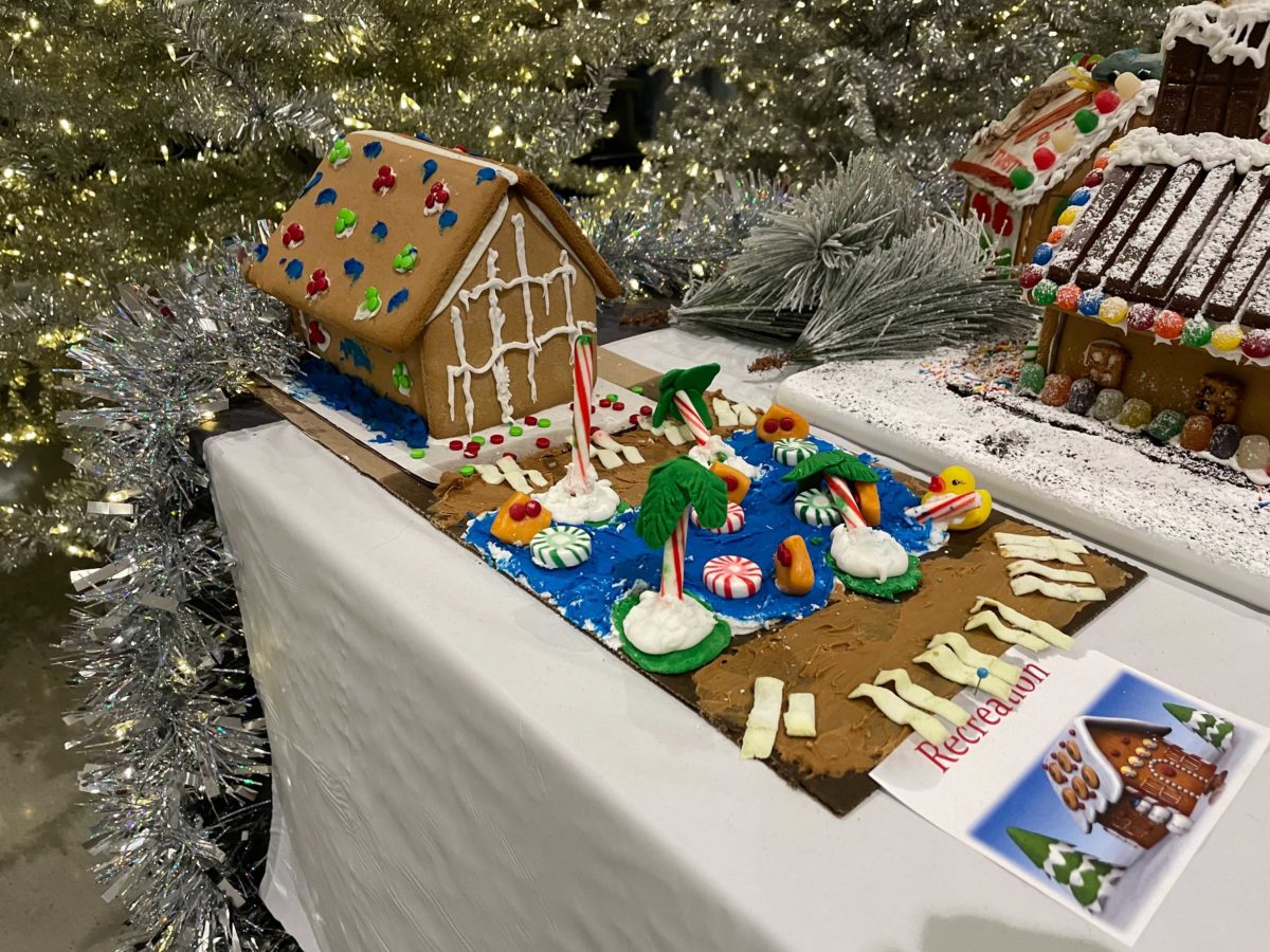 uor_aventuragingerbreadhouses2021_21