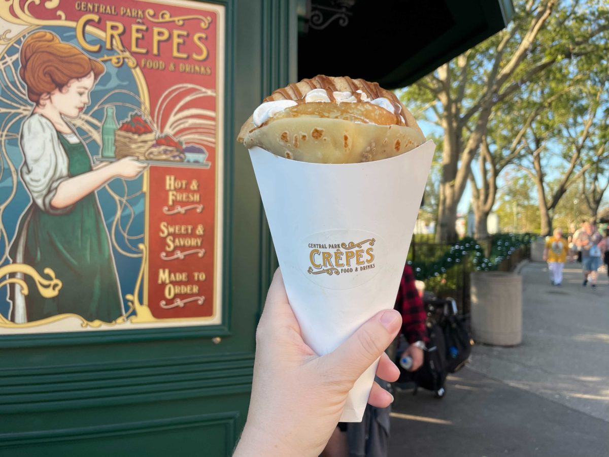 universal-orlando-central-park-crepes-cinnamon-cookie-butter-review-6-1279281