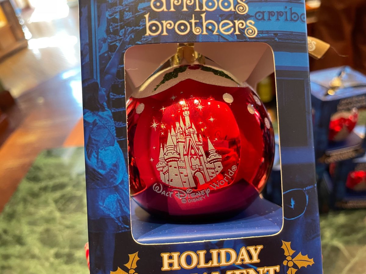 arribas-brothers-cinderella-castle-red-ornament-3