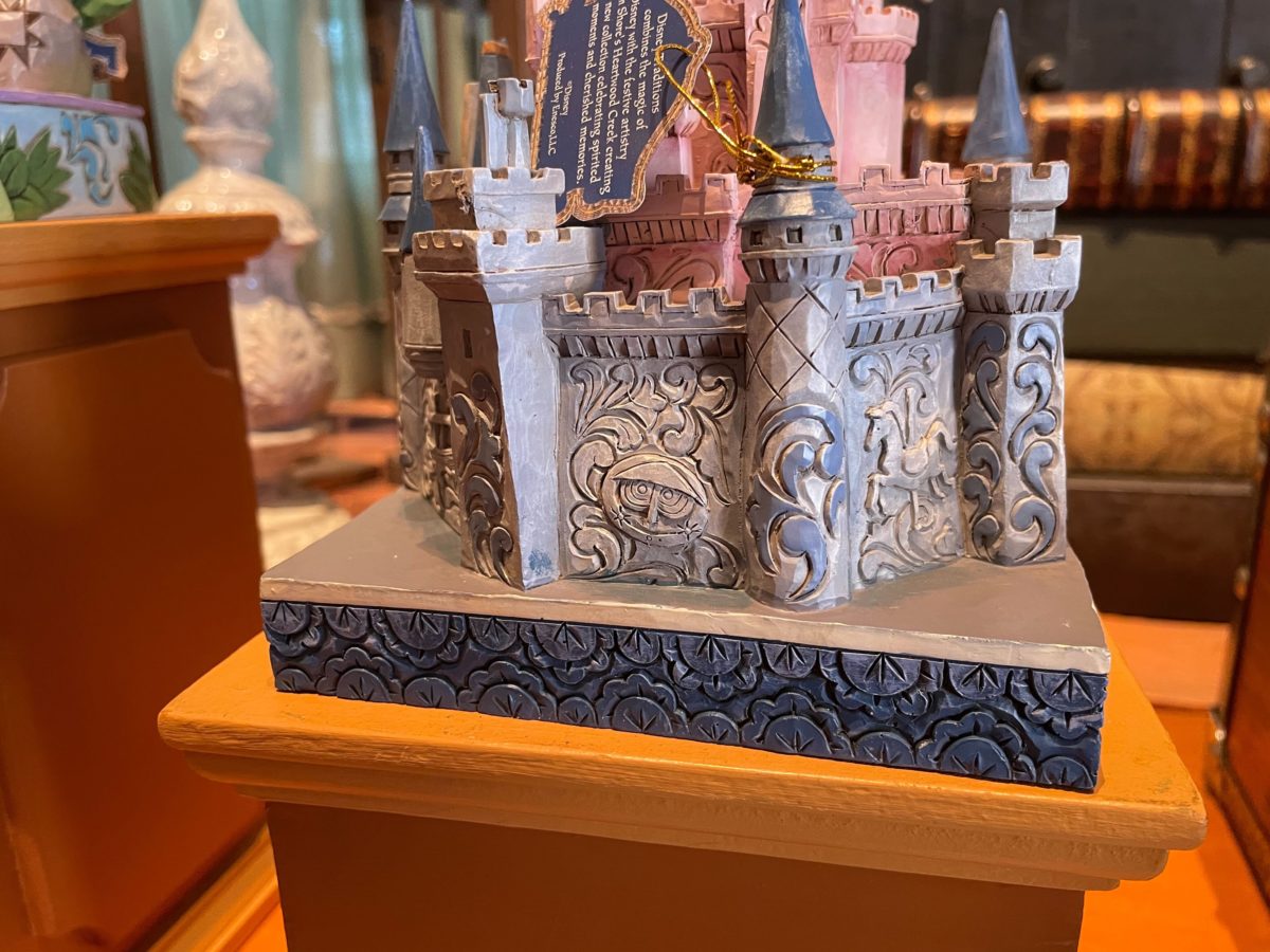 cinderella-castle-50th-jim-shore-figurine-8