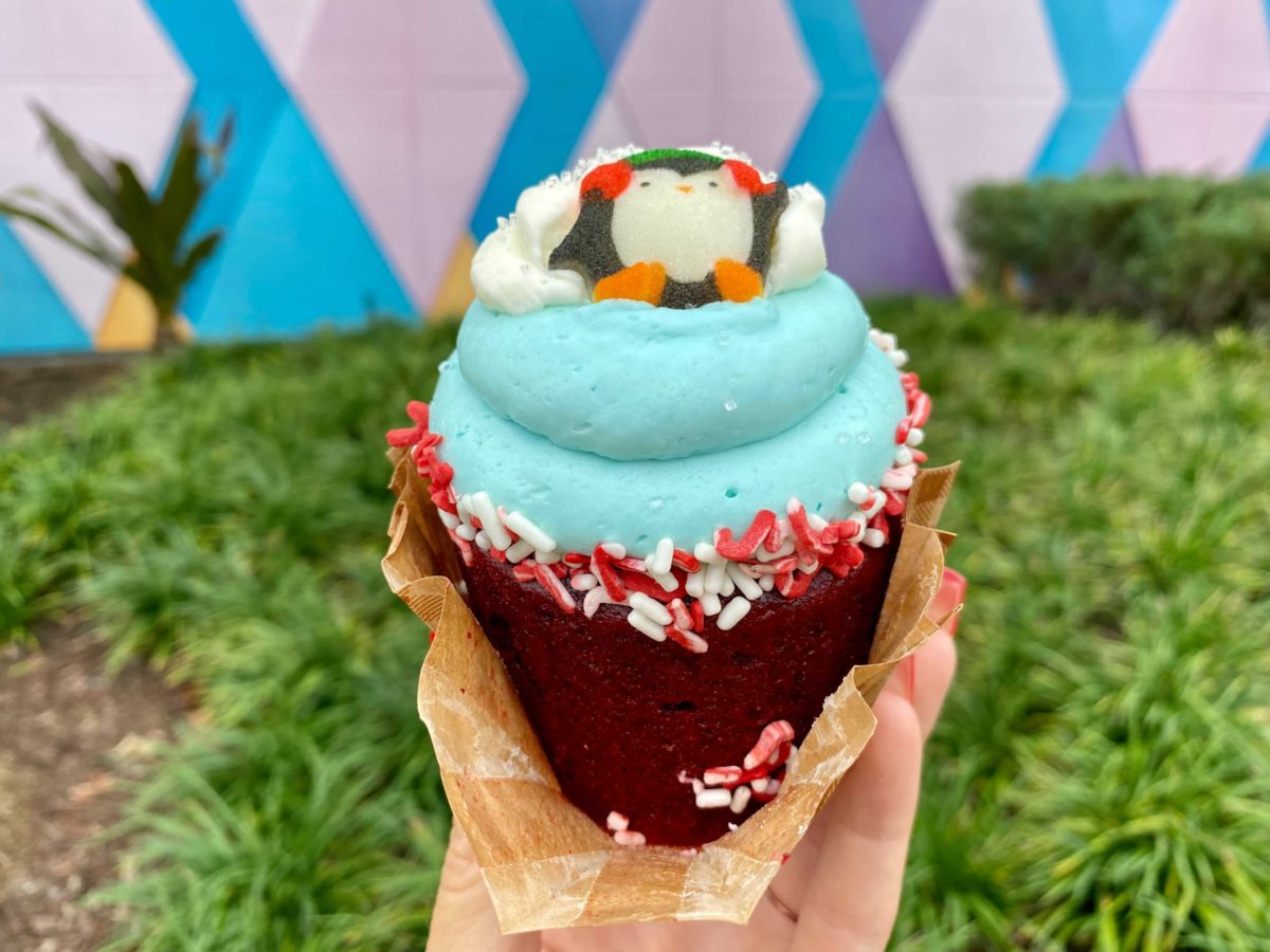 playful-penguin-cupcake-17