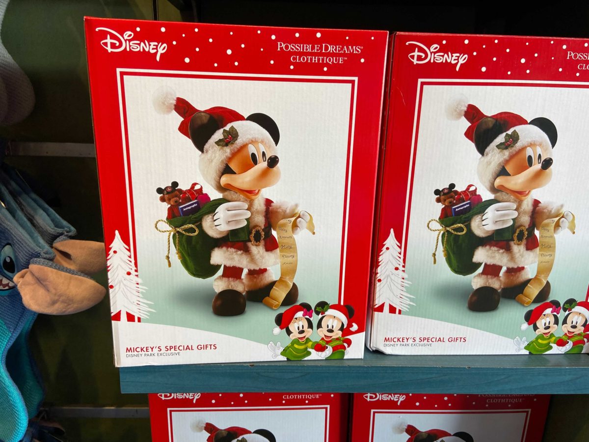 santa-mickey-figure-2-2264914