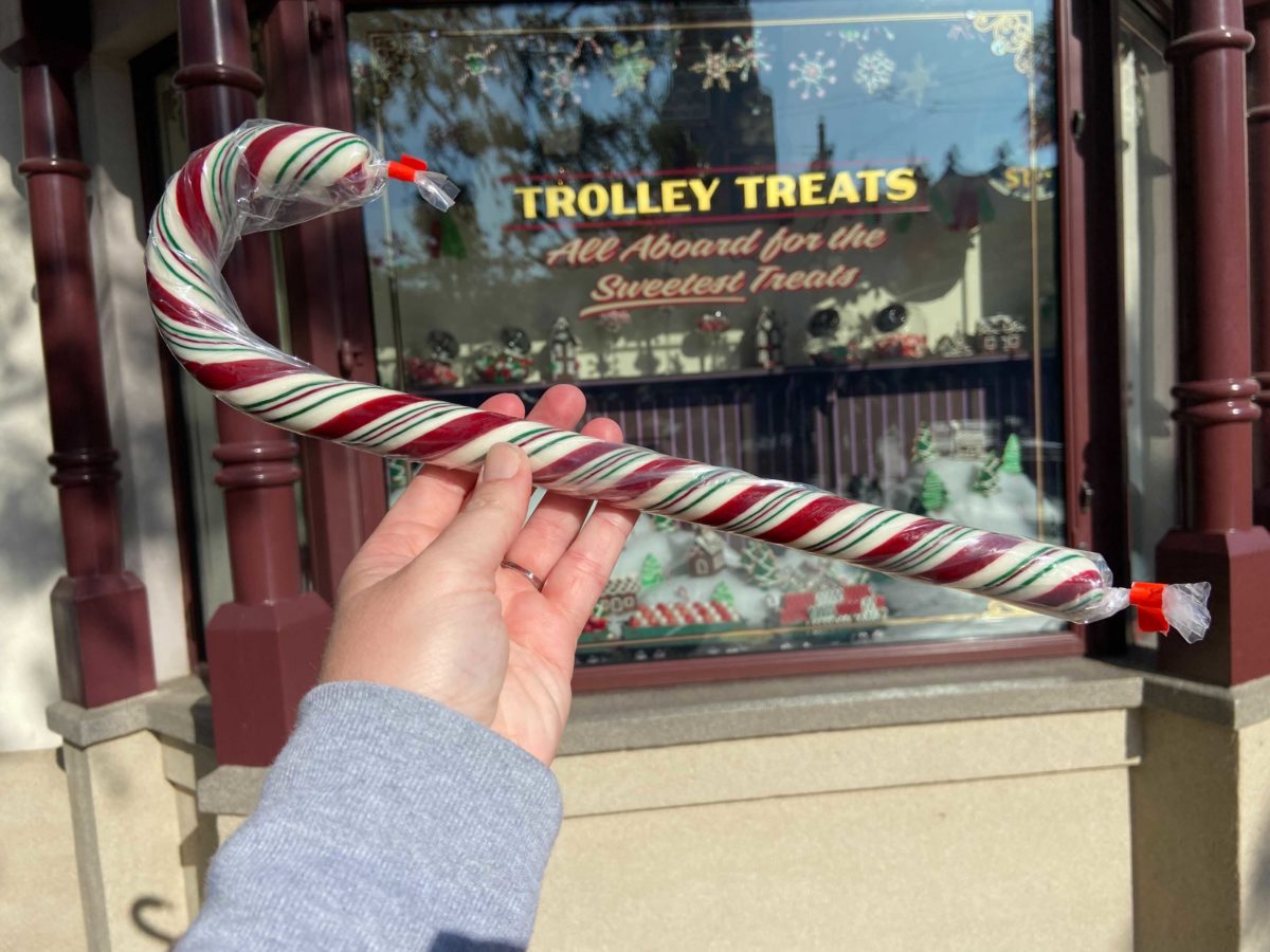 trolley-treats-candy-canes-0-3338268