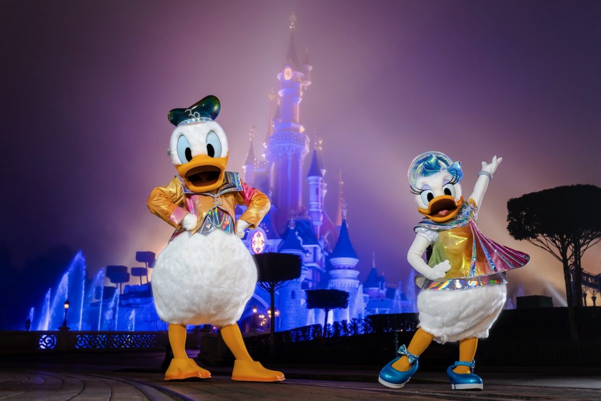 Disneyland Paris 30 Donald and Daisy