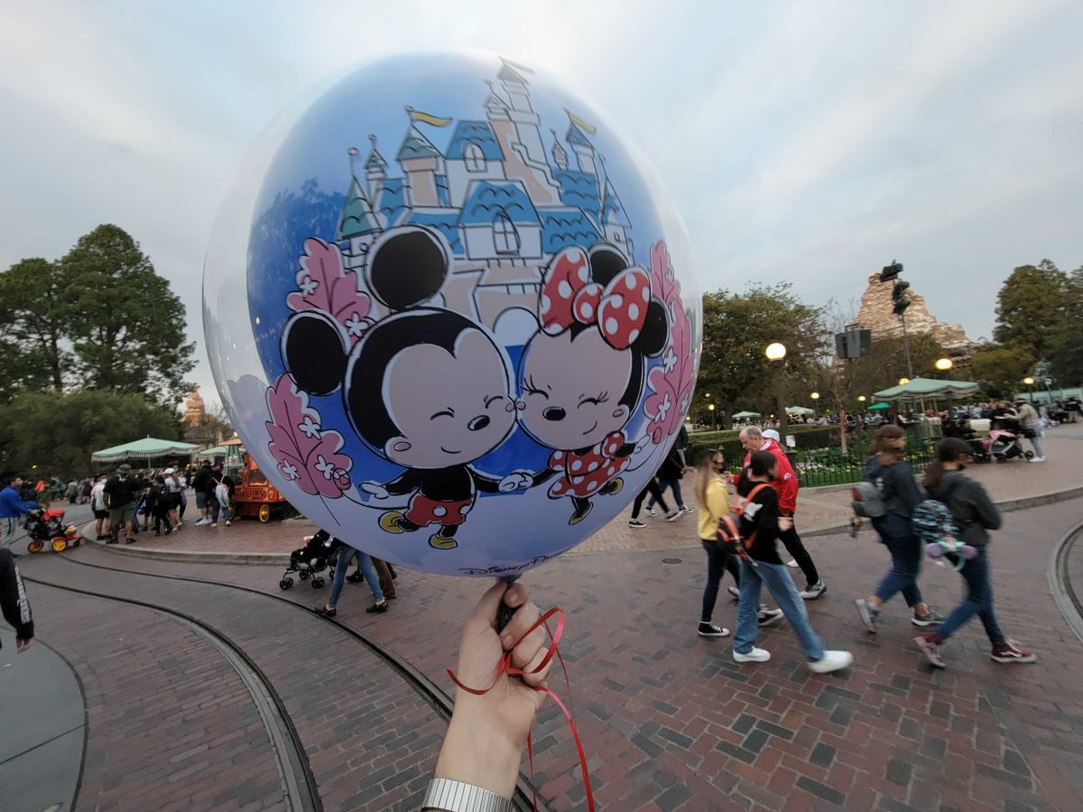 Disneyland balloon 164735