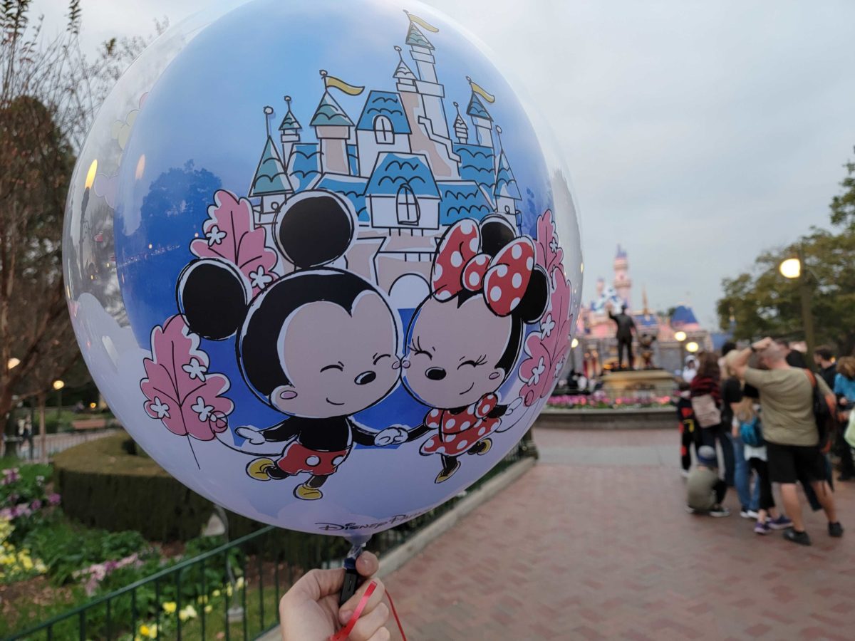 New 'Cute' Mickey & Friends Balloon Floats into Walt Disney World