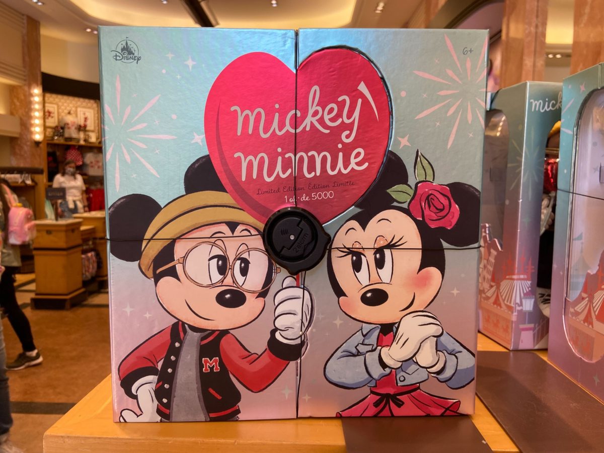 Mickey and Minnie Mouse Limited Edition Doll Set 11
