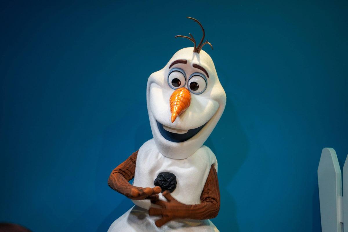 olaf-celebrity-spotlight-character-viewing-hollywood-studios-6-2609389