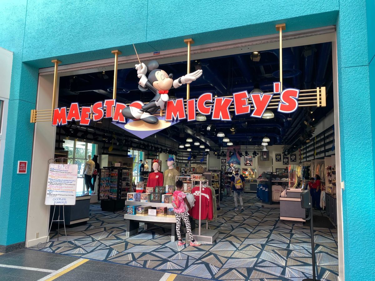 maestro-mickeys-store-8202236