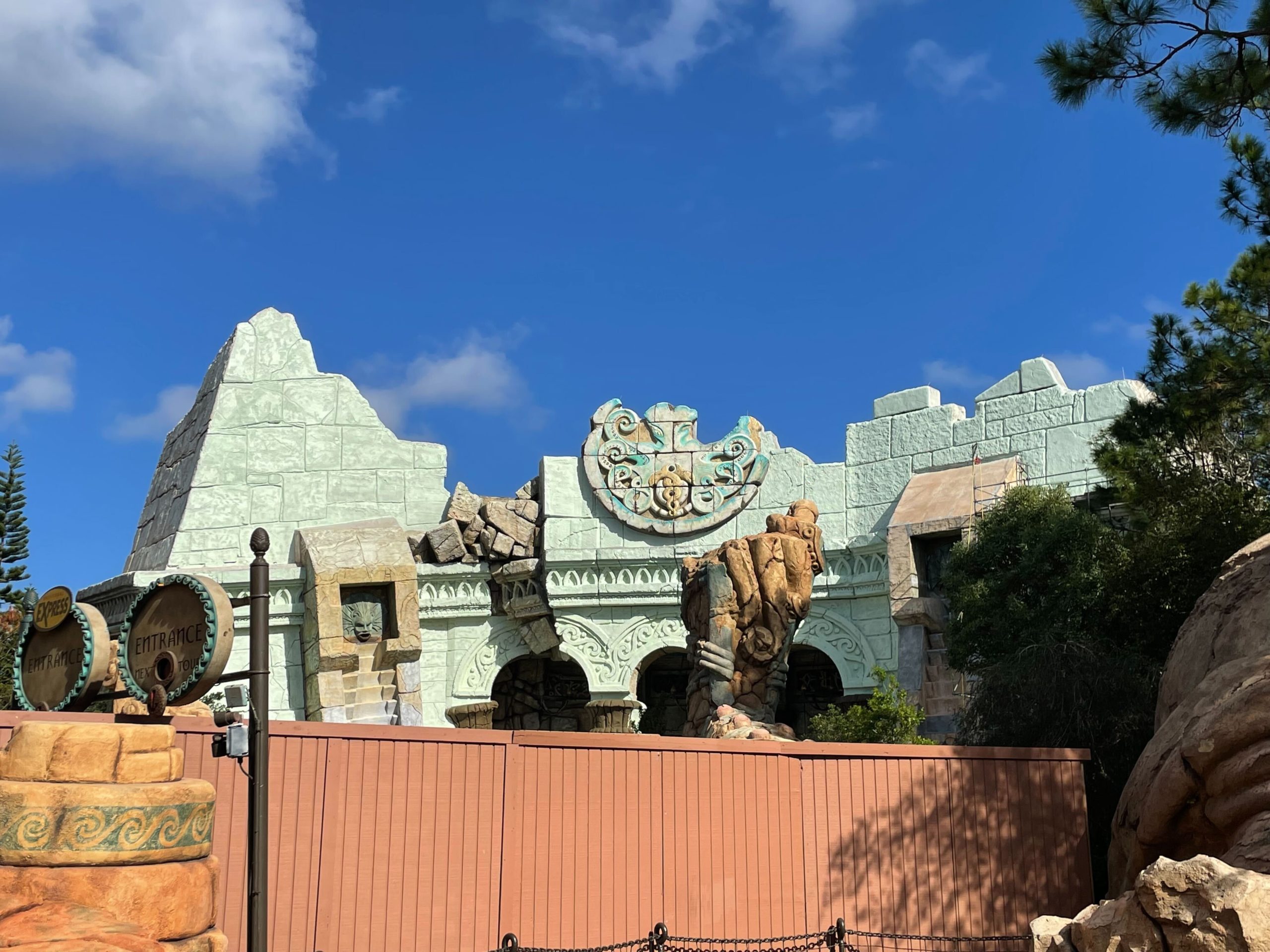 PHOTOS: New Color Scheme Takes Over Poseidon's Fury Façade at Universal ...