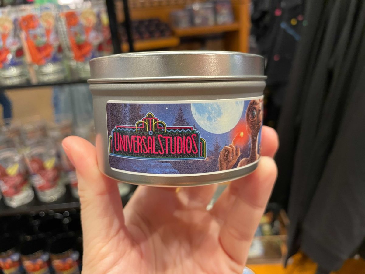 universal candles 1